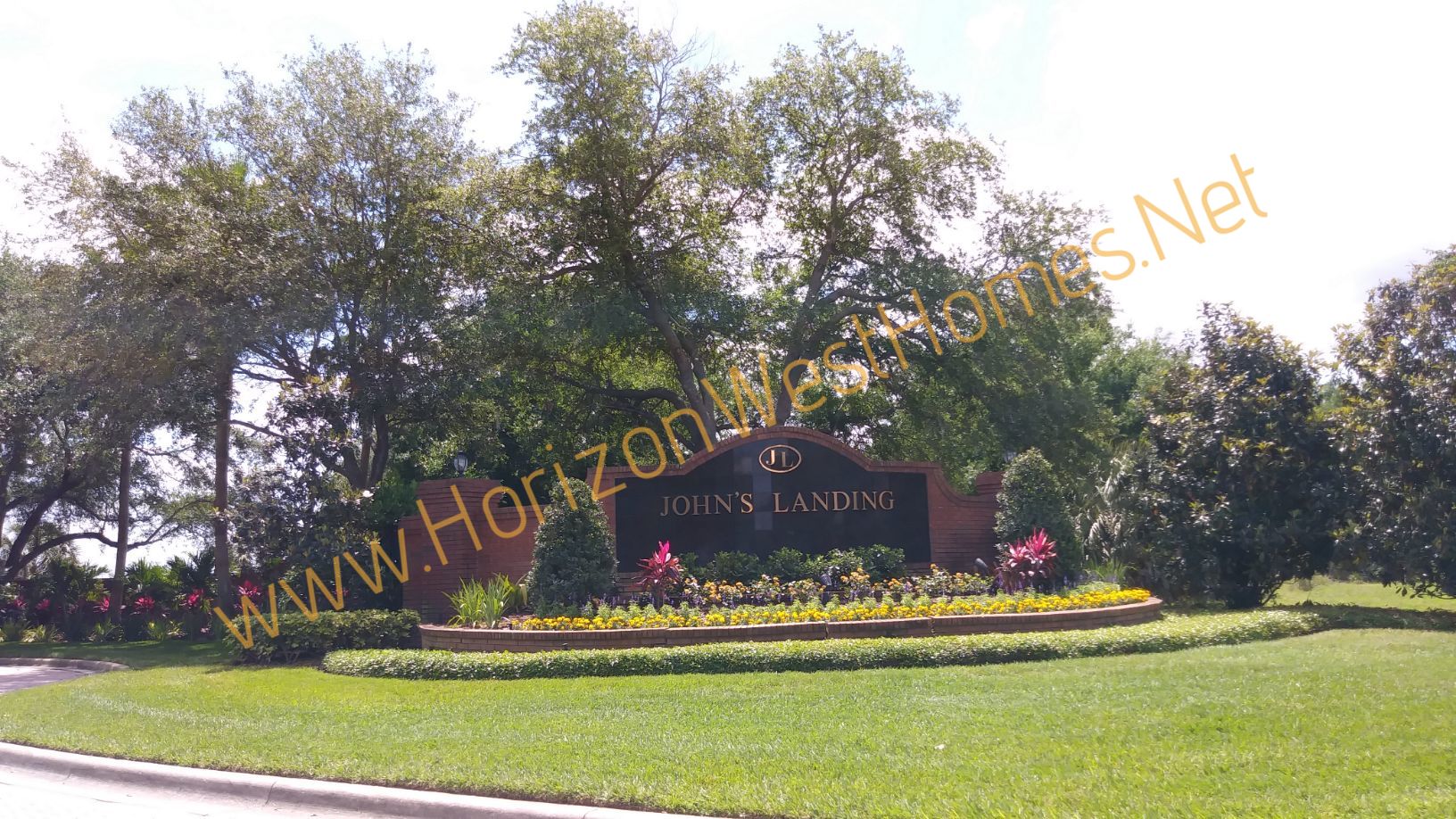 Johns Landing homes for sale. Gated community in Winter Garden Oakland Florida. real estate. Boat dock homes for sale