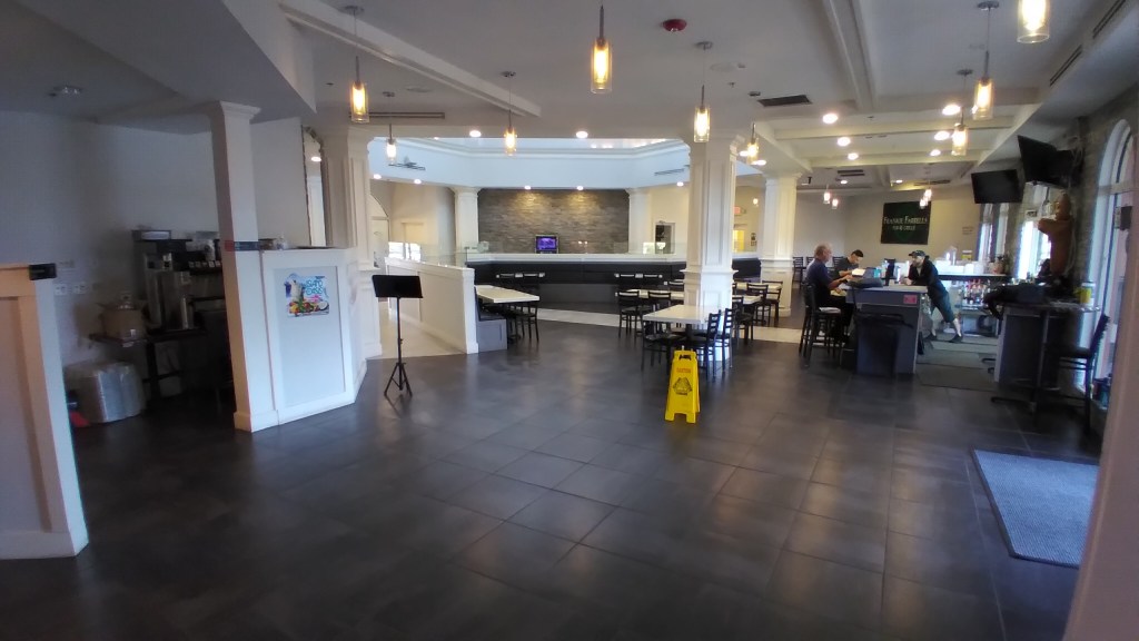 Frankie Farrells Bar and grill