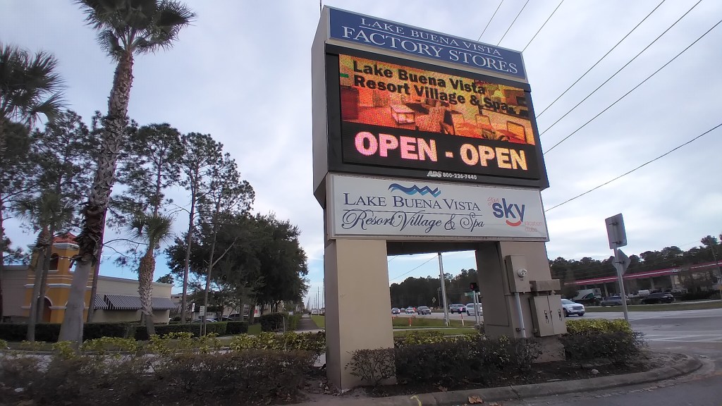 Lake Buena Vista Factory Stores outlets